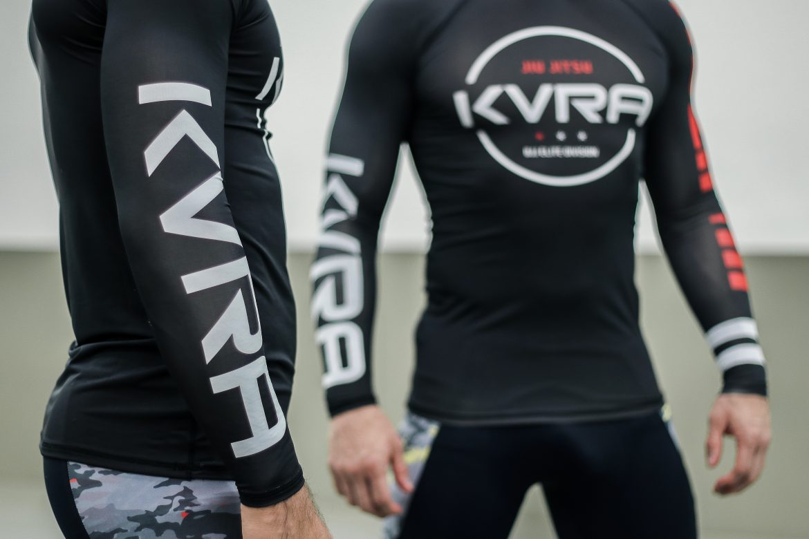 Elite (5) Calça legging e lycra da KVRA